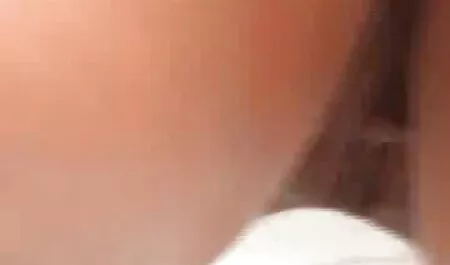 Ariel sex cap nhat moi ngay Rose, dễ thương, với một chàng xăm