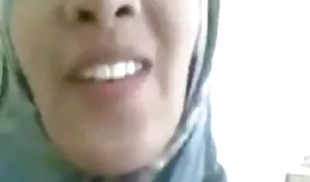 Cô gái quyến rũ một sĩ phim sex hentai moi nhat quan cảnh sát