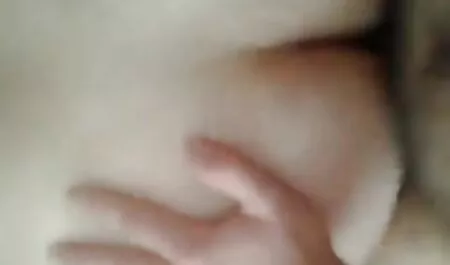 Hoàn toàn nhồi quần lót set thu moi nhat vào trong âm đạo.