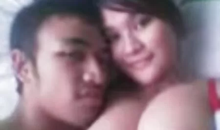 Layla sex thu moi nhat London đóng vai chính trong đầu tiên khiêu dâm cho mình