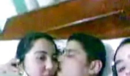 Làm tình với Tuyết sex 3d moi nhat đầu Tiên trong hậu môn cùng một lúc