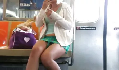 Cô ngón sex nhat ban moi tay của cô, ÂM đạo